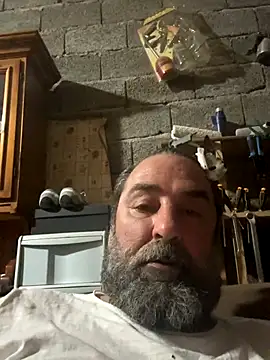 Snapshot of ros217 chatting on October 29, 2025, 9:27 pm ros217 online show from October 29, 2025, 9:27 pm