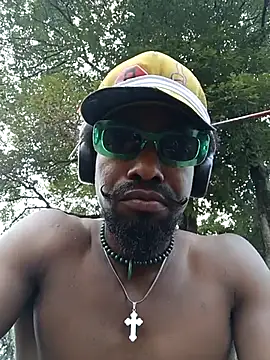 Siriss boyrag online show from February 28, 2025, 8:18 pm