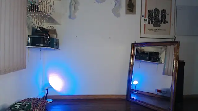 Siriss boyrag online show from September 12, 2025, 10:32 pm