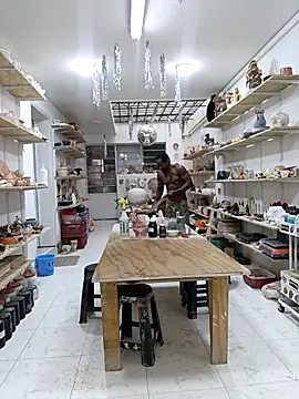 Siriss boyrag online show from September 18, 2025, 12:29 pm