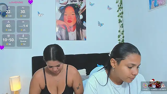 Snapshot of sara_mendez2 chatting on April 21, 2026, 12:12 am sara mendez2 online show from April 21, 2026, 12:12 am