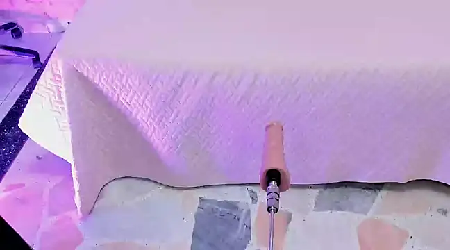 VICTORIA HOUSTON online show from December 14, 2024, 3:40 am