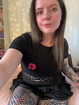 Ragdoll131 online show from April 30, 2026, 4:57 pm