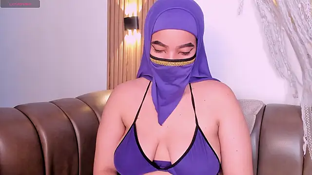 malak nanyy online show from March 12, 2026, 12:11 pm