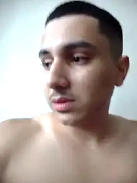 Kalinpauzudo online show from April 13, 2026, 5:29 pm