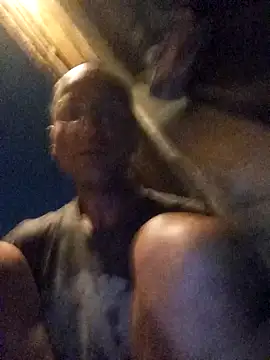 Snapshot of nevessartori chatting on January 2, 2025, 1:49 am nevessartori online show from January 2, 2025, 1:49 am