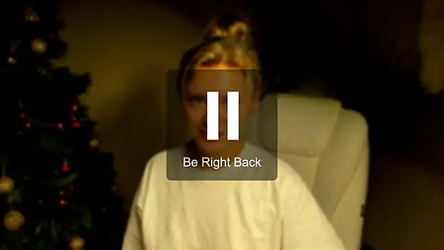 foxy blond online show from December 17, 2025, 12:16 am