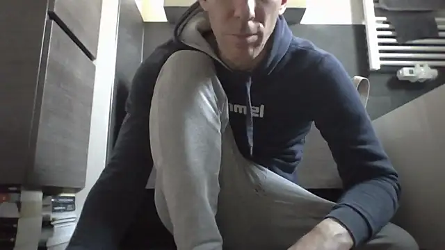 JAK-81 online show from April 8, 2026, 5:51 am