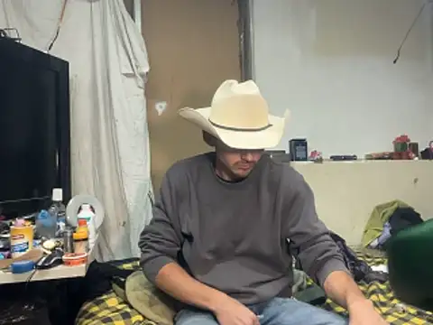 kevinsito1 online show from November 22, 2025, 3:27 am