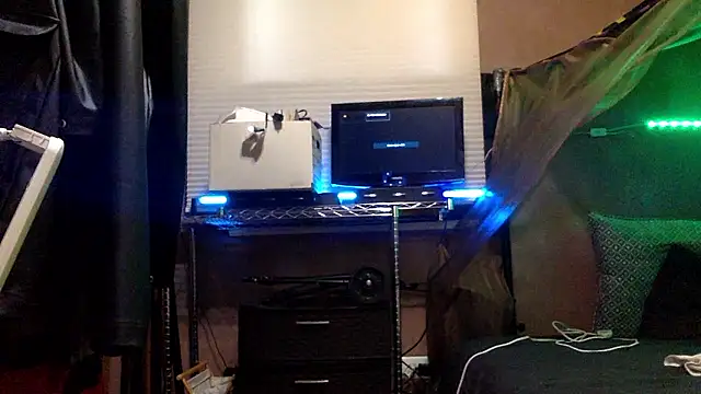 JdLove1 online show from December 2, 2024, 4:09 pm