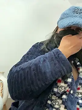 Jawahir-pretty-women online show from December 17, 2025, 11:27 am