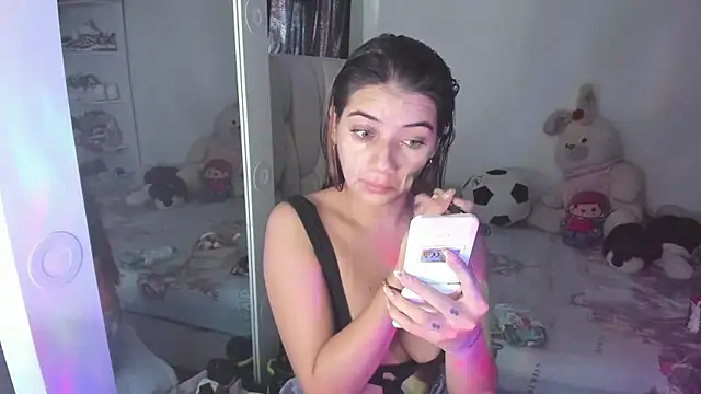 Snapshot of KittyKlum chatting on May 11, 2026, 5:21 pm KittyKlum online show from May 11, 2026, 5:21 pm