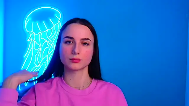 Eva Janee online show from December 9, 2024, 3:33 pm