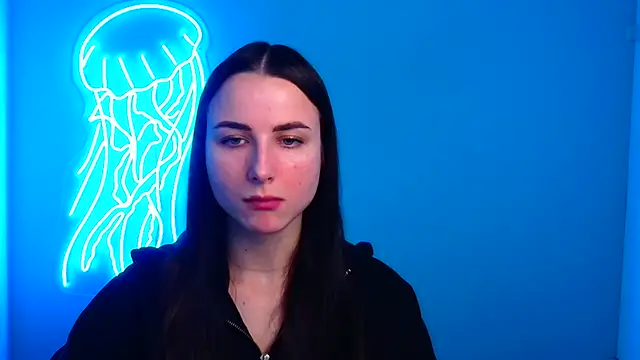 Eva Janee online show from December 11, 2024, 6:25 am