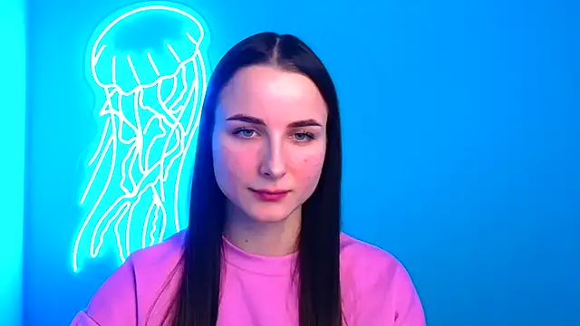 Eva Janee online show from December 23, 2024, 12:30 pm