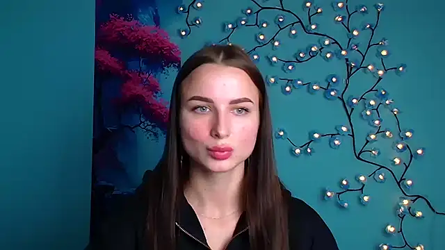 Eva Janee online show from October 16, 2025, 11:22 am