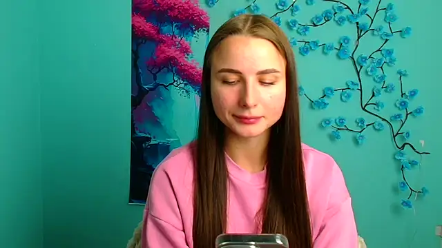 Eva Janee online show from November 10, 2025, 12:15 pm