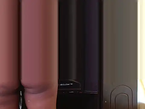 Snapshot of DarkDivva24 chatting on February 17, 2026, 8:22 am DarkDivva24 online show from February 17, 2026, 8:22 am