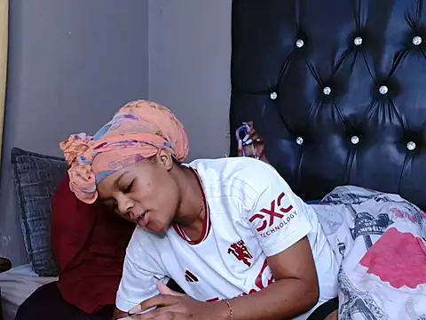 Snapshot of DarkDivva24 chatting on March 2, 2026, 1:29 pm DarkDivva24 online show from March 2, 2026, 1:29 pm