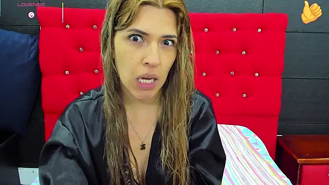 EvaaLovia1 online show from February 21, 2025, 4:16 pm