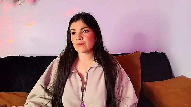 Amara vega online show from February 17, 2026, 7:27 am