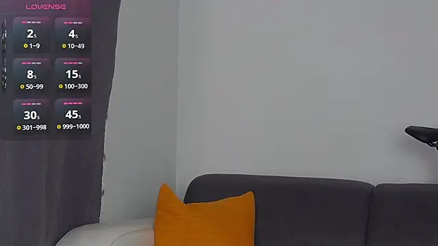 Snapshot of Nobodyforever chatting on February 8, 2025, 6:01 pm Nobodyforever online show from February 8, 2025, 6:01 pm