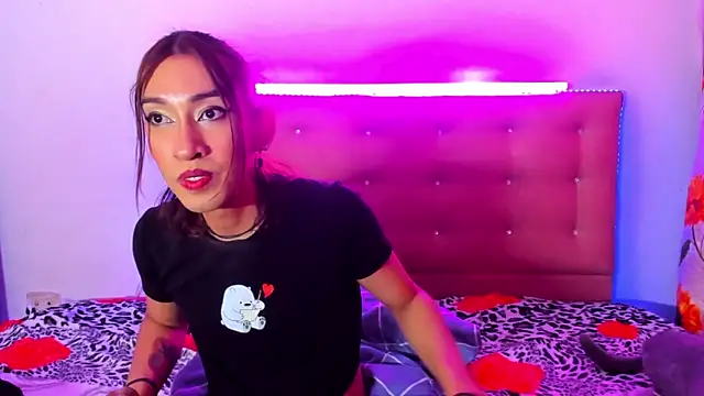 Snapshot of khandyzBlum chatting on January 20, 2025, 6:43 pm khandyzBlum online show from January 20, 2025, 6:43 pm