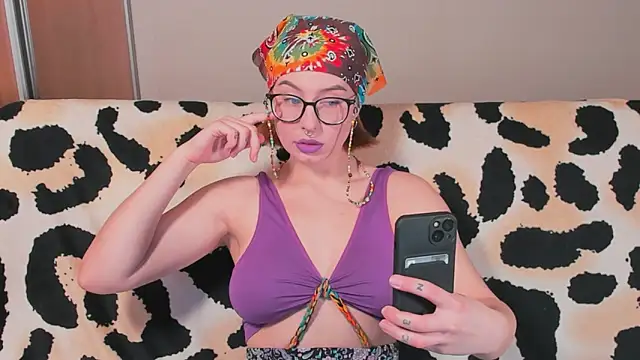 VeronikaKissuchi online show from December 12, 2024, 7:30 am