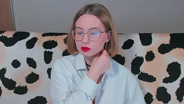 VeronikaKissuchi online show from December 21, 2024, 6:09 am