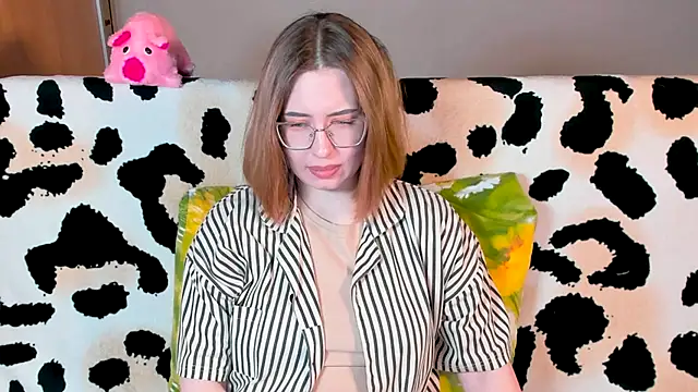 VeronikaKissuchi online show from February 10, 2025, 8:21 pm