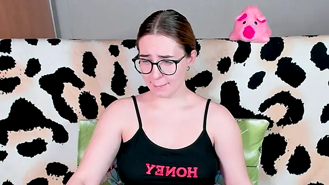 VeronikaKissuchi online show from February 17, 2025, 2:59 pm