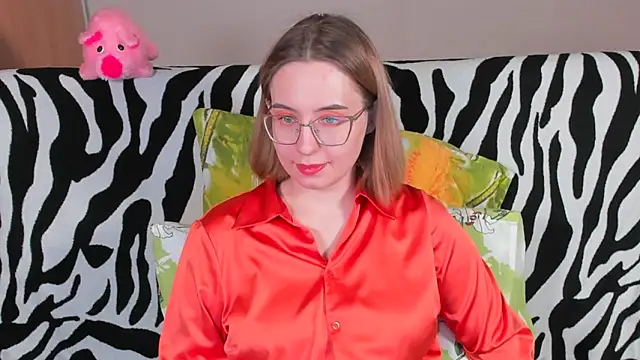 VeronikaKissuchi online show from February 26, 2025, 2:26 am