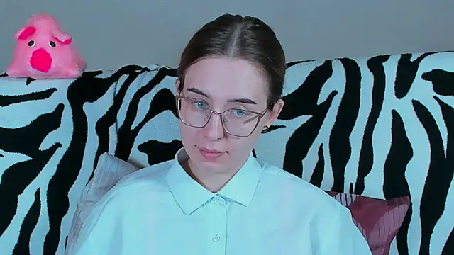 VeronikaKissuchi online show from March 6, 2025, 6:19 am