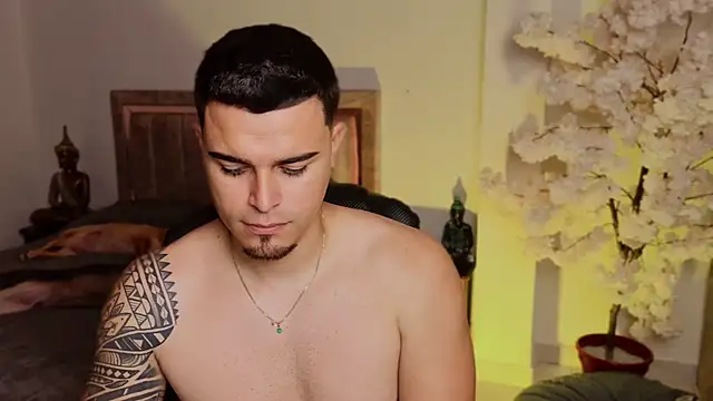 Axel Big cock online show from July 1, 2026, 1:18 am
