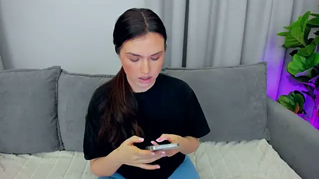 Snapshot of sexyangeloux chatting on February 25, 2026, 11:36 pm sexyangeloux online show from February 25, 2026, 11:36 pm