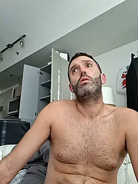 longthicknslick online show from October 15, 2025, 3:34 pm