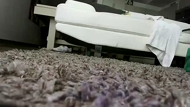 longthicknslick online show from February 16, 2026, 8:05 pm