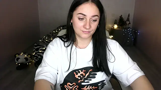 Emelyblum online show from January 25, 2025, 2:37 am