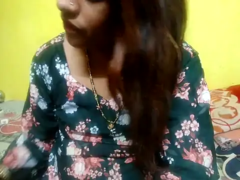 Snapshot of Sexyranibhabhi chatting on March 7, 2026, 2:47 pm Sexyranibhabhi online show from March 7, 2026, 2:47 pm