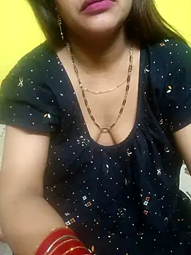 Snapshot of Sexyranibhabhi chatting on April 18, 2026, 2:26 am Sexyranibhabhi online show from April 18, 2026, 2:26 am