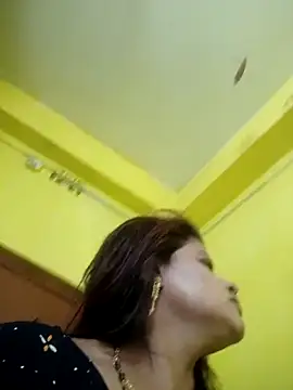 Snapshot of Sexyranibhabhi chatting on April 21, 2026, 2:51 am Sexyranibhabhi online show from April 21, 2026, 2:51 am