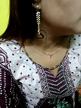 Snapshot of Sexyranibhabhi chatting on April 26, 2026, 2:48 pm Sexyranibhabhi online show from April 26, 2026, 2:48 pm