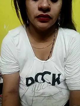 Snapshot of Sexyranibhabhi chatting on April 28, 2026, 2:27 am Sexyranibhabhi online show from April 28, 2026, 2:27 am