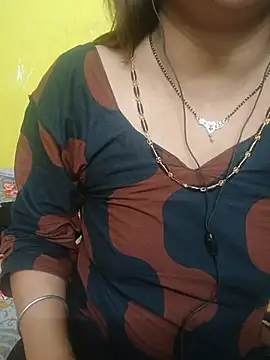 Snapshot of Sexyranibhabhi chatting on May 26, 2026, 3:19 pm Sexyranibhabhi online show from May 26, 2026, 3:19 pm