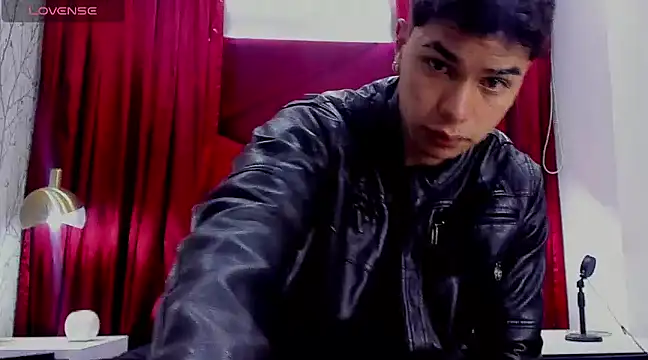 Snapshot of AndyPalmer_ chatting on December 26, 2024, 2:48 pm AndyPalmer online show from December 26, 2024, 2:48 pm