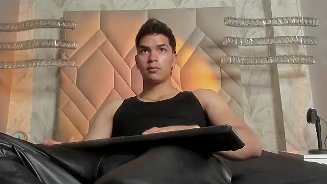 Snapshot of AndyPalmer_ chatting on January 4, 2025, 2:56 pm AndyPalmer online show from January 4, 2025, 2:56 pm