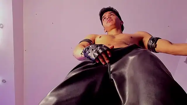 Snapshot of AndyPalmer_ chatting on February 16, 2025, 2:54 pm AndyPalmer online show from February 16, 2025, 2:54 pm