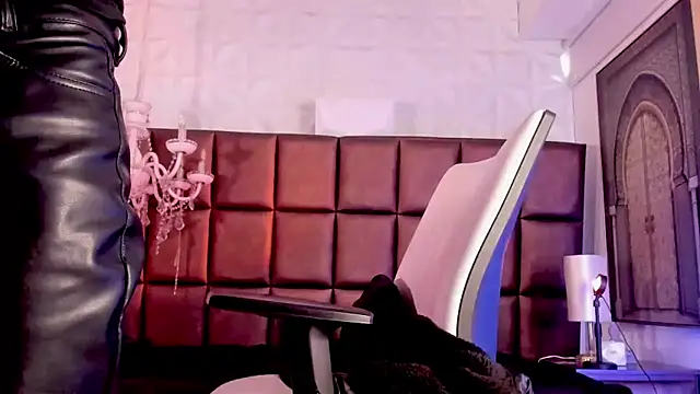 Snapshot of AndyPalmer_ chatting on March 12, 2025, 2:01 pm AndyPalmer online show from March 12, 2025, 2:01 pm