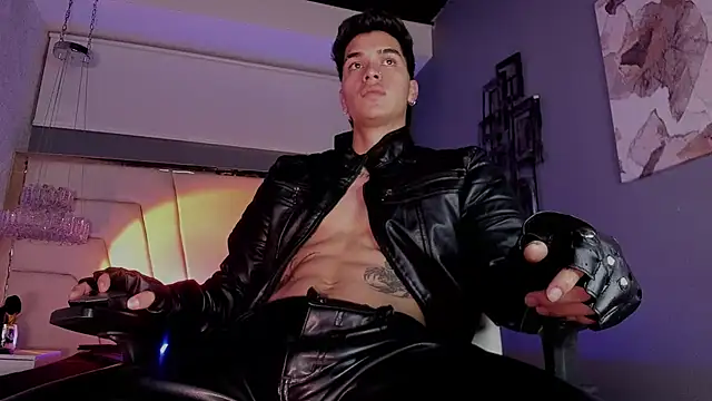 Snapshot of AndyPalmer_ chatting on March 16, 2025, 1:17 am AndyPalmer online show from March 16, 2025, 1:17 am