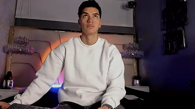 Snapshot of AndyPalmer_ chatting on March 16, 2025, 11:05 am AndyPalmer online show from March 16, 2025, 11:05 am